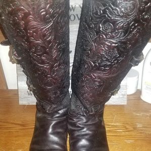 Lucchese Handsewn riding boot